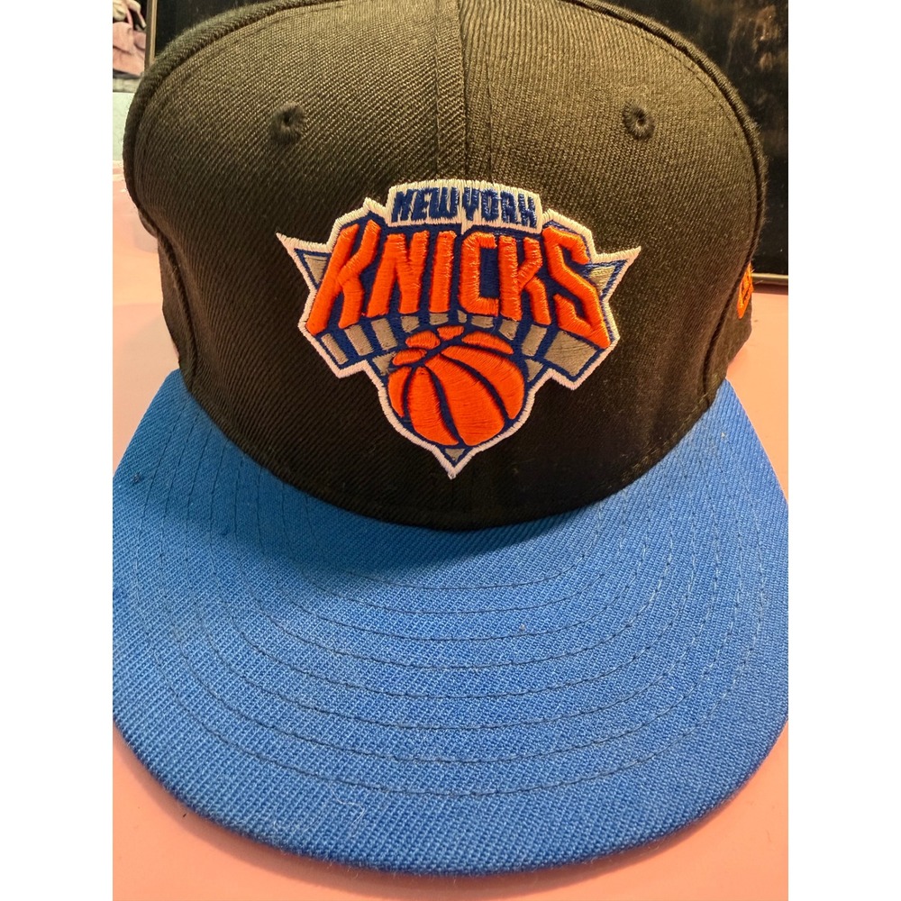 New York Knicks New Era 59FIFTY Fitted Hat 7 3/8 Black Blue 100% Wool NBA Cap